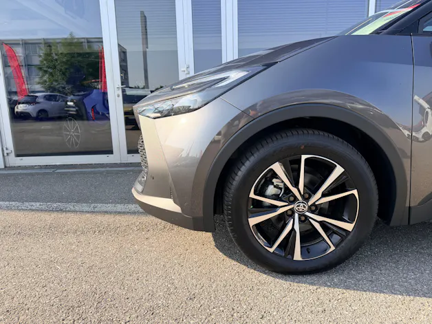 Toyota C-HR 2.0 HSD CVT Trend 2WD
