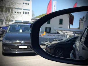 Toyota C-HR 2.0 HSD CVT Trend 2WD