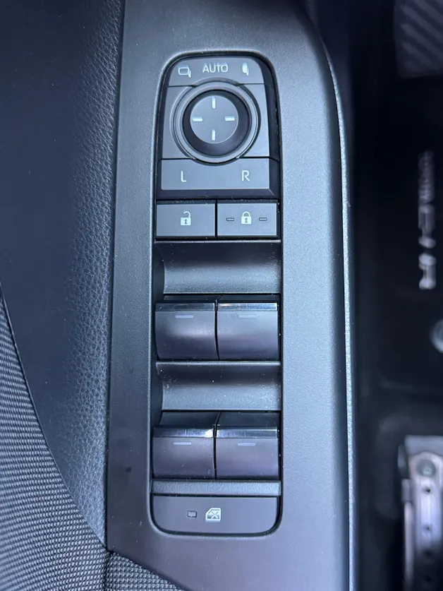 Toyota C-HR 2.0 HSD CVT Trend 2WD