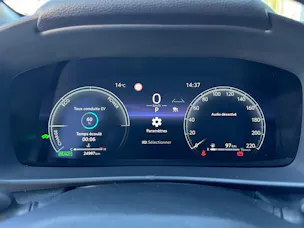 Toyota C-HR 2.0 HSD CVT Trend 2WD