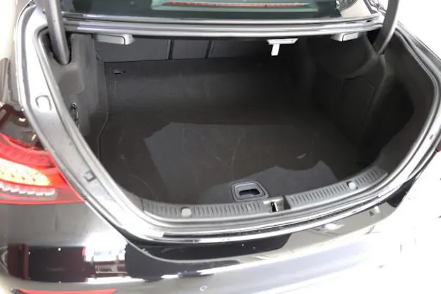 Mercedes-Benz E 220 d Swiss Star 4Matic