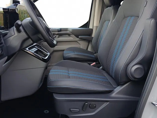 Ford Tourneo Custom Bus 340 L1 2.5 Duratec 233 Sport PHEV
