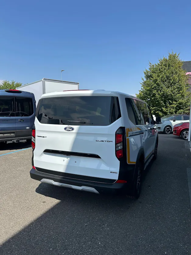 FORD Transit C combi 320 L1 2.0 Eco Trail/170CV/4x4 Aut.