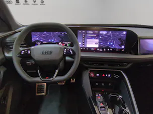 AUDI SQ5 TFSI quattro S-tronic