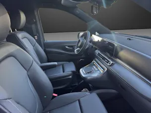 MERCEDES-BENZ V 300 d lang Swiss 9G-T