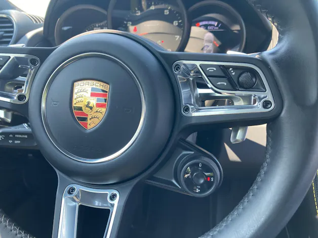 Porsche Cayman 718 T