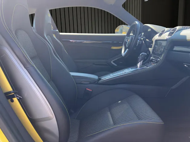 Porsche Cayman 718 T