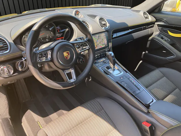 Porsche Cayman 718 T