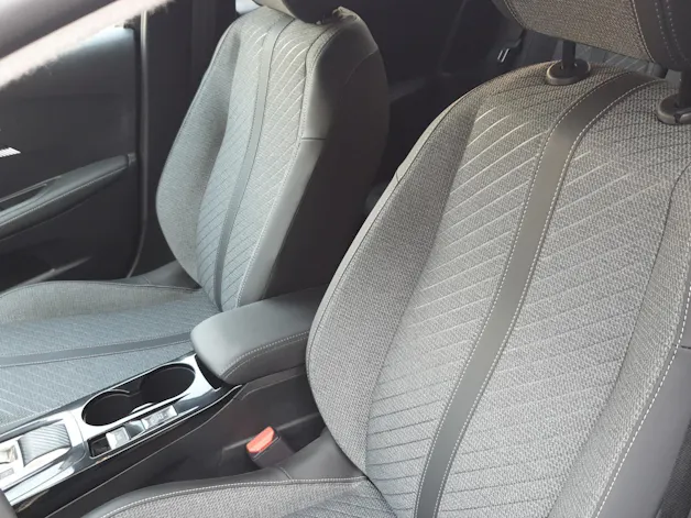 Peugeot 208 1.2 Hybrid Allure
