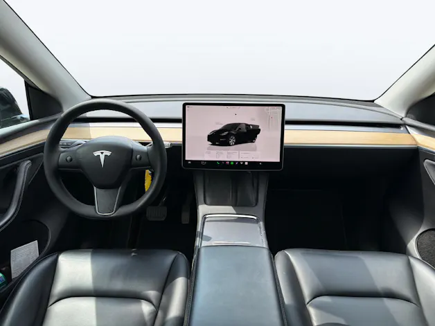 Tesla Model Y Long Range AWD