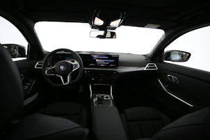 image du véhicule BMW 330e xDrive SAG Touring