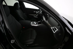 image du véhicule BMW 330e xDrive SAG Touring