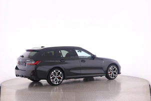image du véhicule BMW 330e xDrive SAG Touring