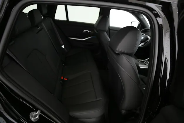 BMW 330e xDrive SAG Touring
