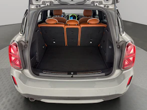 https://vehicle.imgix.net/4416247/2325ead3-3141-4812-8852-ea2300ef9552.jpg