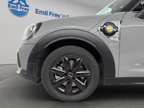 https://vehicle.imgix.net/4416247/3a4b242f-2bbd-4c7a-8d20-3b2be97625c6.jpg
