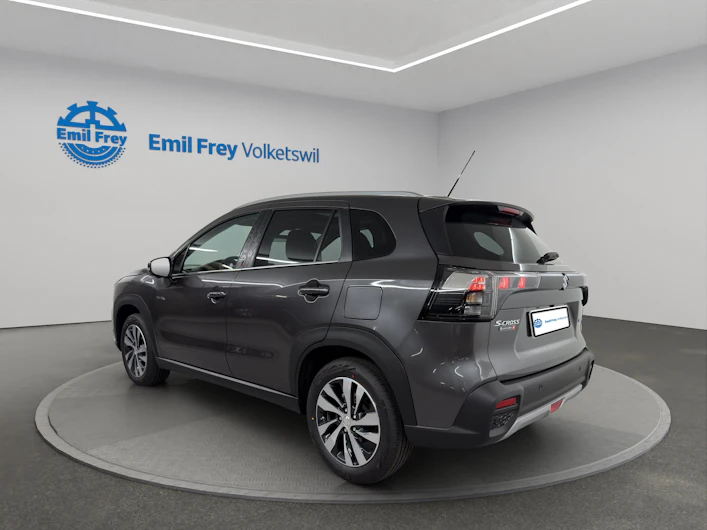 Fahrzeugbild SUZUKI S-CROSS