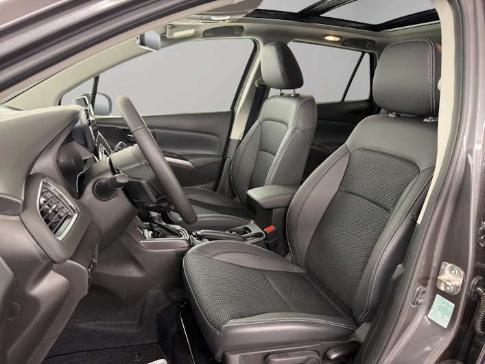 Fahrzeugbild SUZUKI S-CROSS