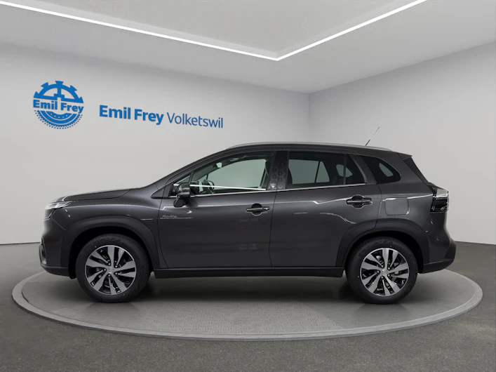 Fahrzeugbild SUZUKI S-CROSS