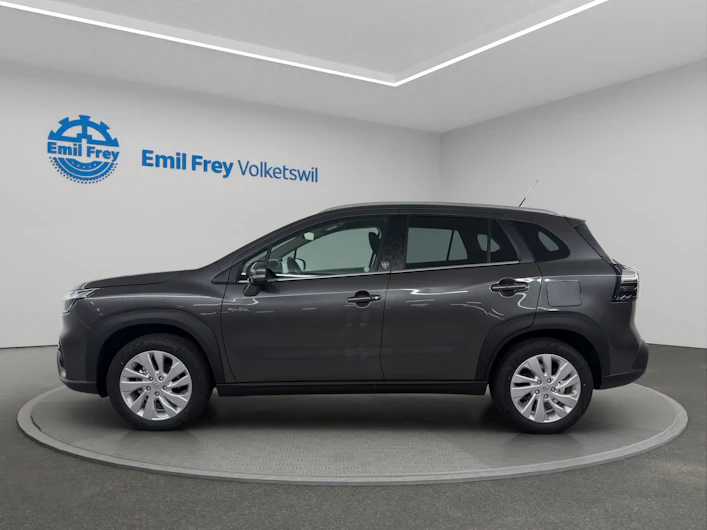 Fahrzeugbild SUZUKI S-CROSS