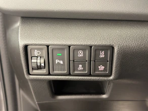 https://vehicle.imgix.net/4416271/27145609-895b-4155-b972-7d62f9434c05.jpg