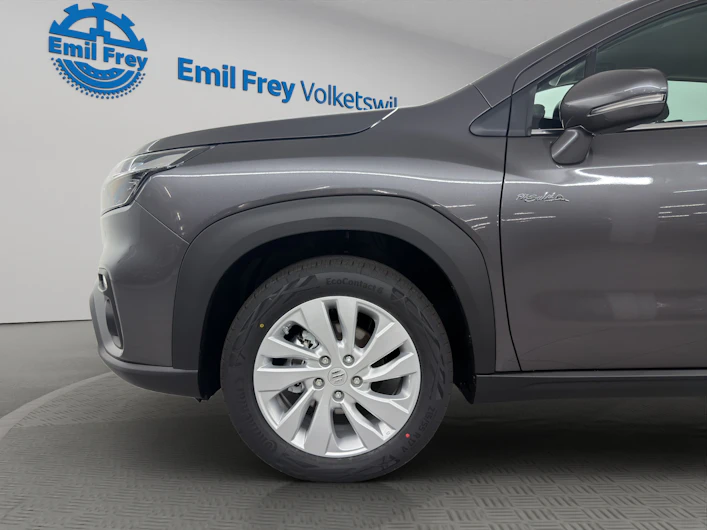 Fahrzeugbild SUZUKI S-CROSS