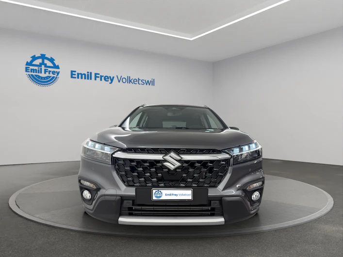 Fahrzeugbild SUZUKI S-CROSS