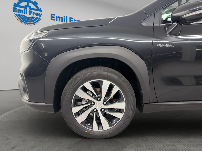 Fahrzeugbild SUZUKI S-CROSS