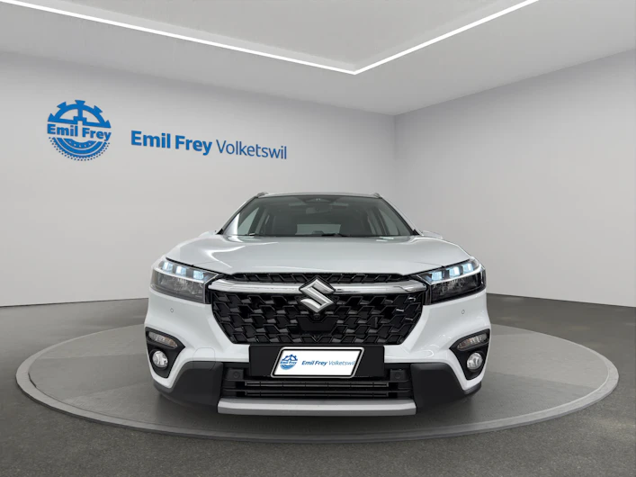 Fahrzeugbild SUZUKI S-CROSS