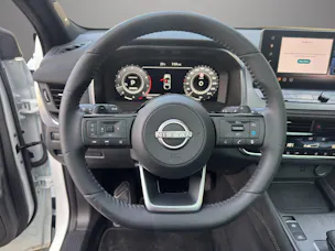NISSAN Qashqai 1.3 DIG-T Tekna+ 4x4