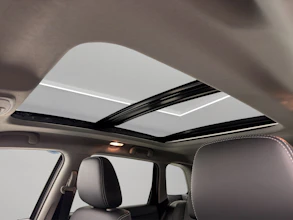 https://vehicle.imgix.net/4416279/b099e2dc-d397-43d1-bdb8-adee90809c45.jpg