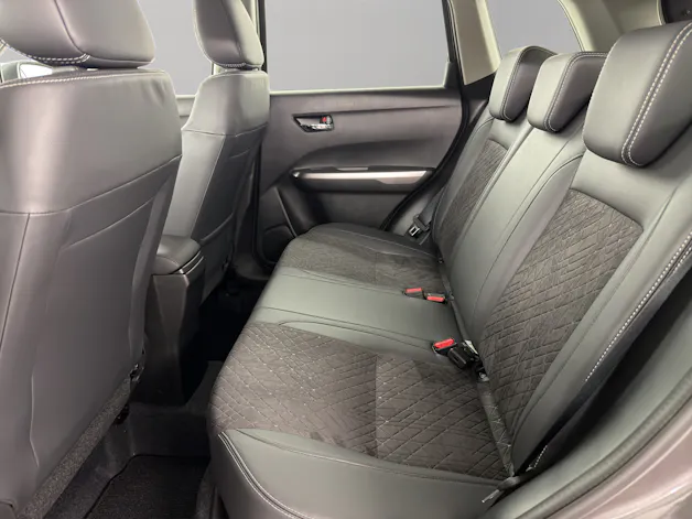 Suzuki Vitara 1.4 T Piz Sulai Top Hybrid 4x4