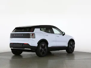 VOLVO EX30 Cross Country P8 Ultra AWD