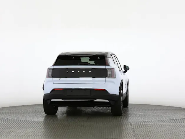 VOLVO EX30 Cross Country P8 Ultra AWD