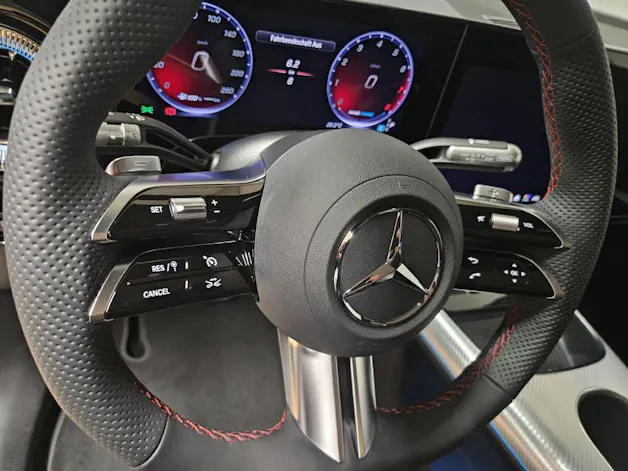 MERCEDES-BENZ GLB 220 4Matic