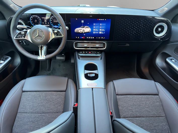 image du véhicule MERCEDES-BENZ CLA-KLASSE