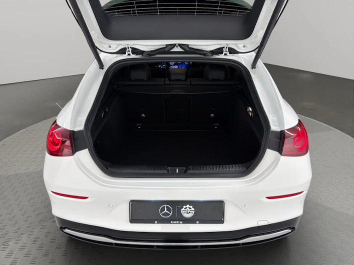 image du véhicule MERCEDES-BENZ CLA-KLASSE