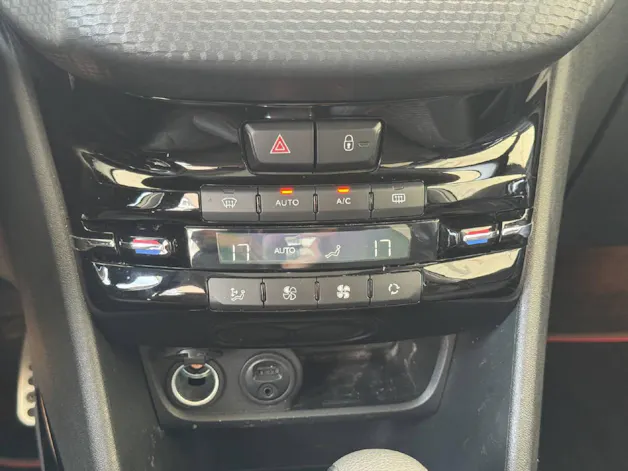 Peugeot 2008 1.2 PureTech 110 Allure S/S *Automat*