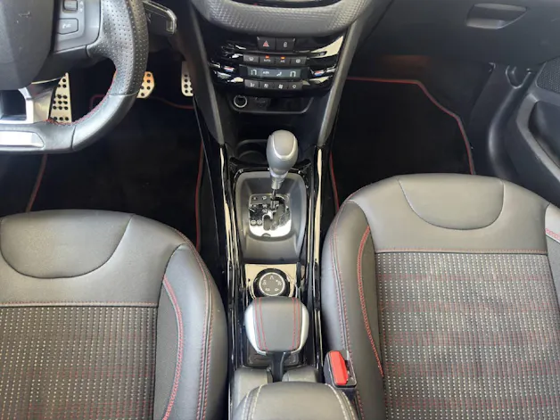 Peugeot 2008 1.2 PureTech 110 Allure S/S *Automat*