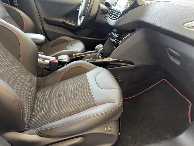 Peugeot 2008 1.2 PureTech 110 Allure S/S *Automat*
