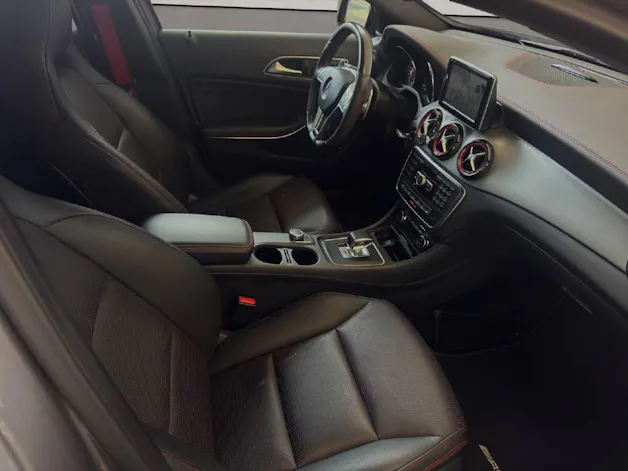 Mercedes-Benz GLA-Klasse X156 GLA 45 AMG 4matic 4x4 360PS