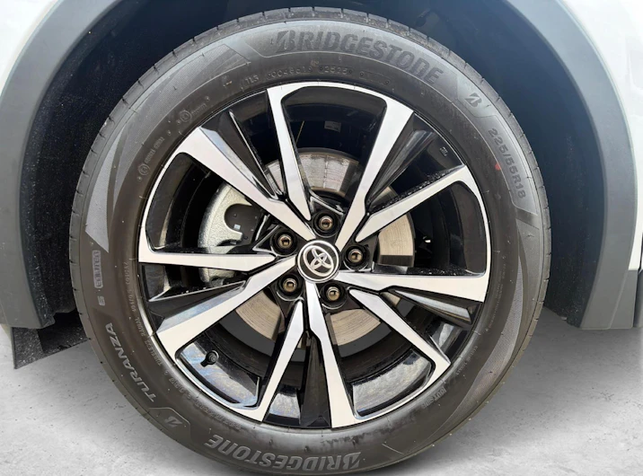 Fahrzeugbild TOYOTA C-HR