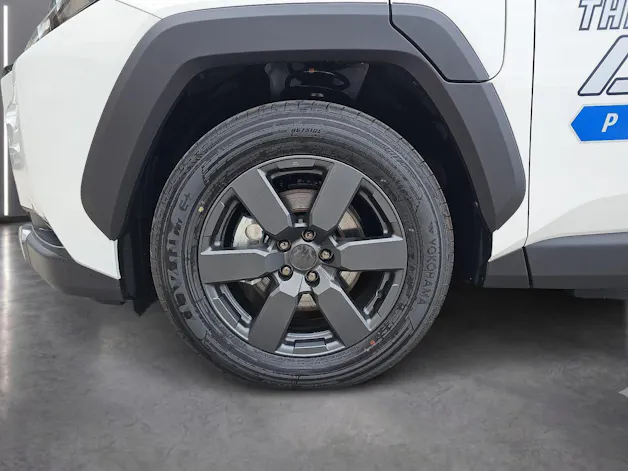 Suzuki Across 2.5 PHEV Compact Top 4x4