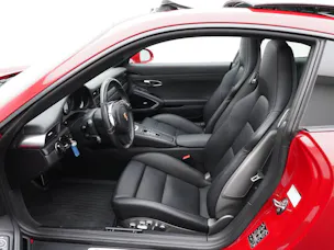 PORSCHE 911 Carrera 4 GTS