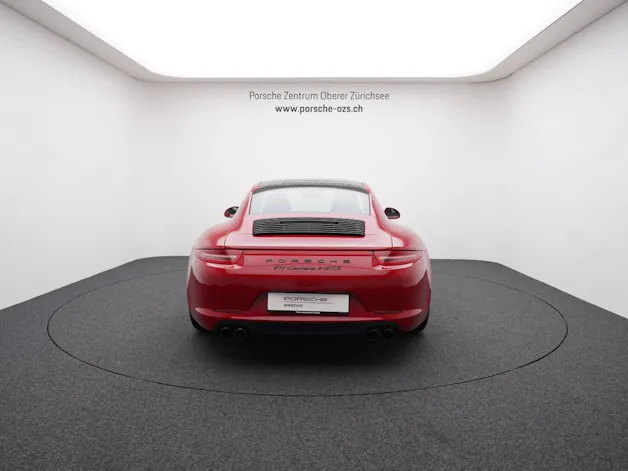 Porsche 911 Carrera 4 GTS