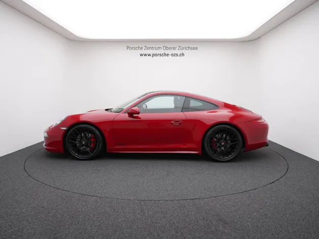 Porsche 911 Carrera 4 GTS