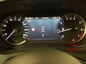 Fahrzeugbild JAGUAR E-Pace 2.0 I4 200 R-Dynamic SE AWD