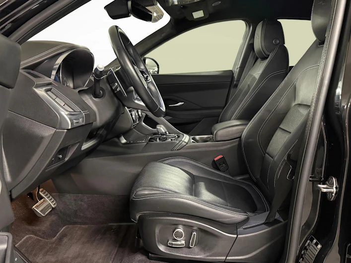 Fahrzeugbild JAGUAR E-PACE