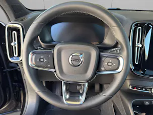 VOLVO XC40 1.5 T5 PiH Ultimate Bright