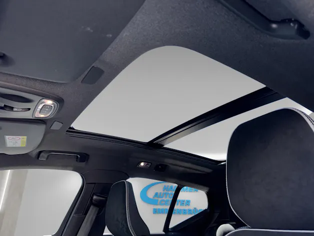 VOLVO XC40 1.5 T5 PiH Ultimate Bright